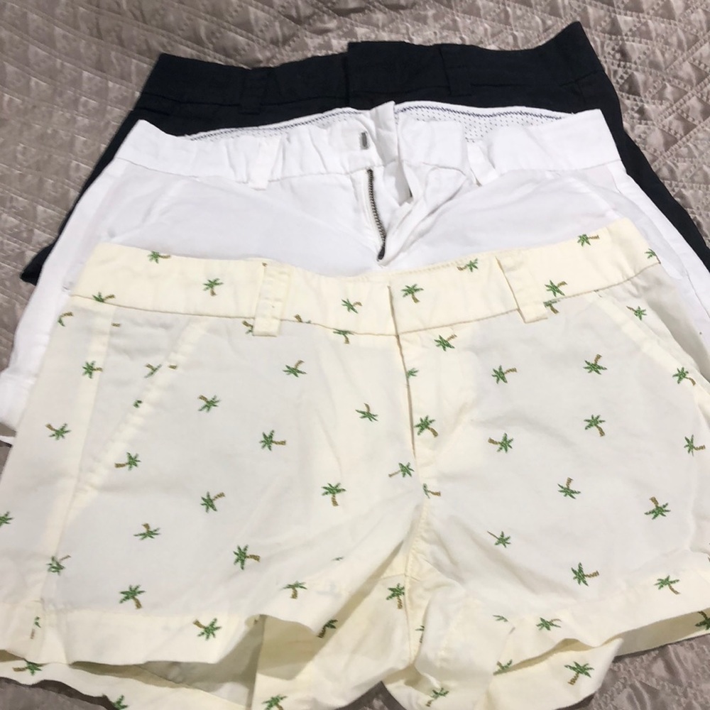 4 pair like new Uniqlo shorts bundle 🌸👏